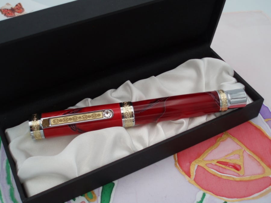 Majestic fountain pen with a gold nib and jewelled clip