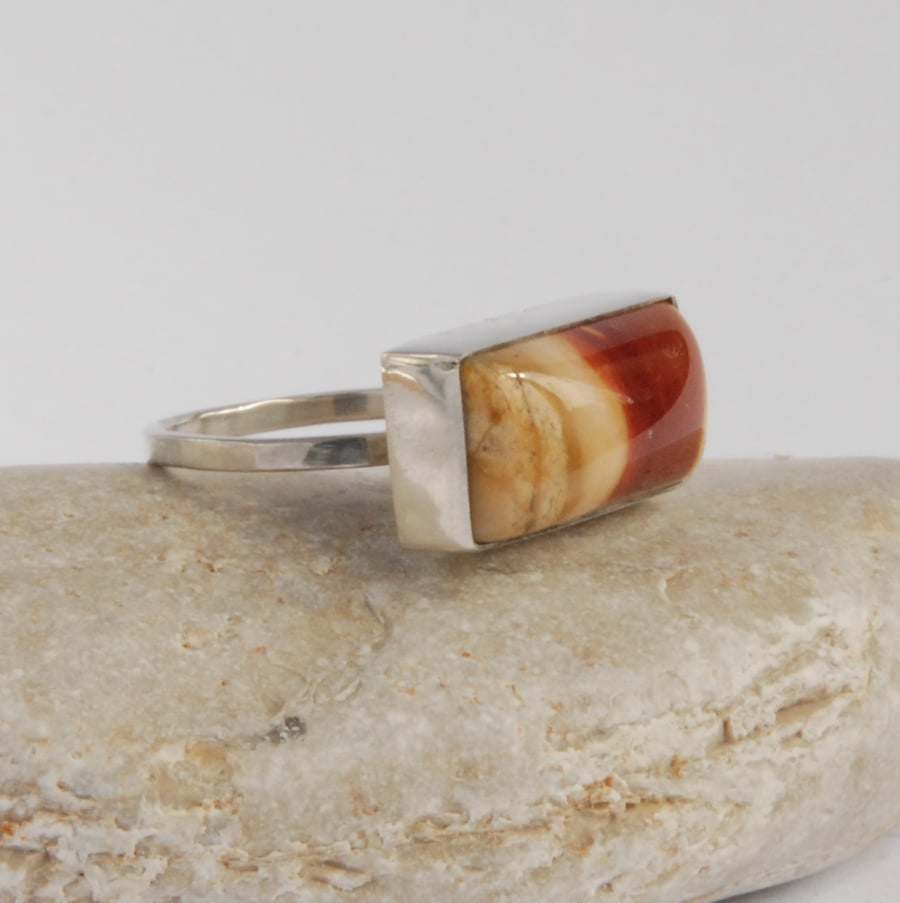 Sterling silver and red cream mookaite ring
