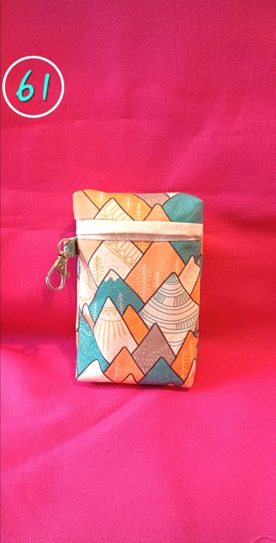 Tissue holder 