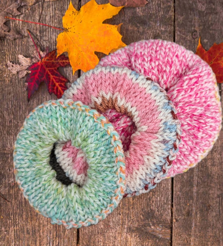 Set of 3 Knitted Reversible Scrunchies 