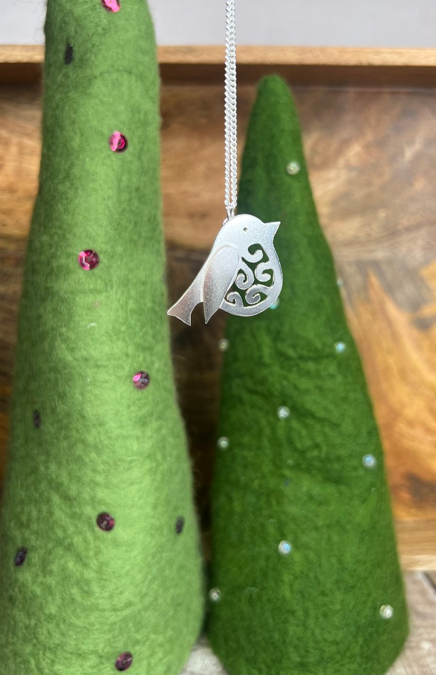 Silver Filigree Christmas Robin Bird Pendant