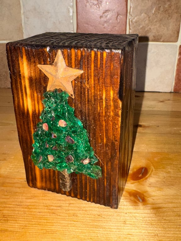 Rustic Christmas decoration recycled wood   