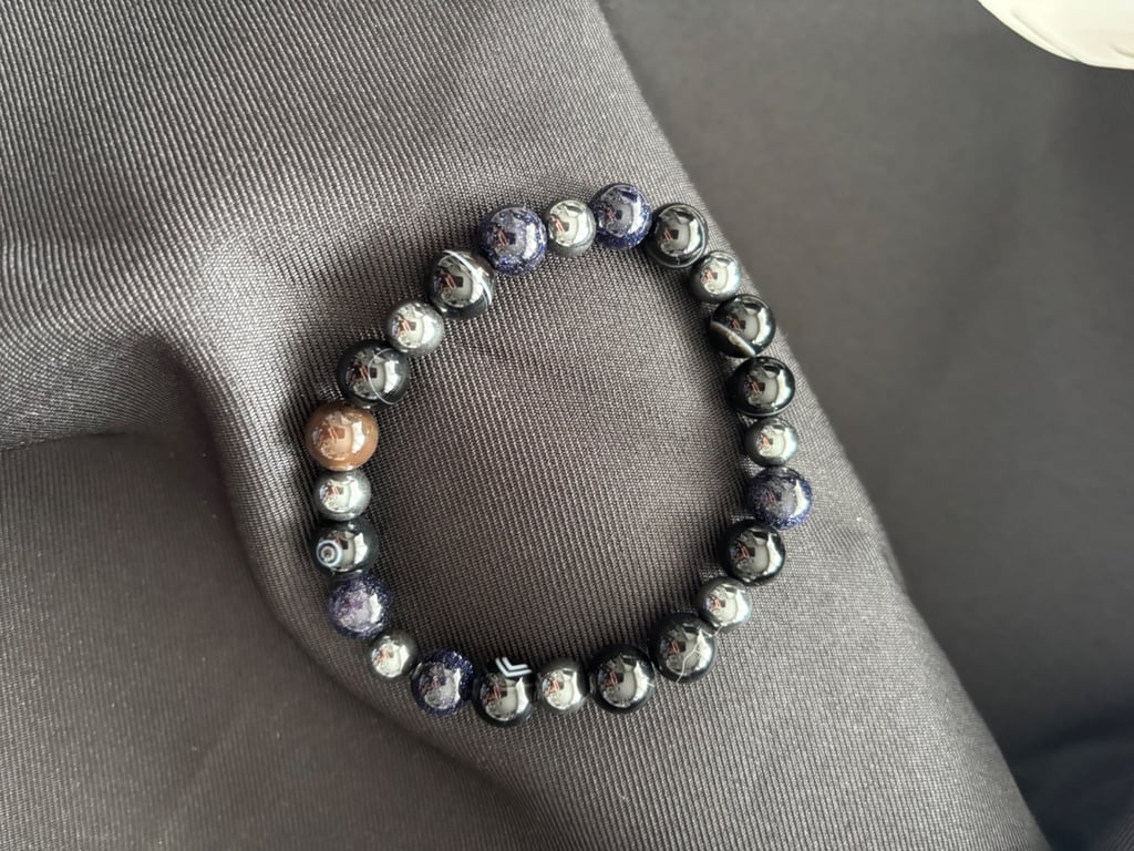 Beadwork handmade bracelet. 20cm for the larger wrist. 