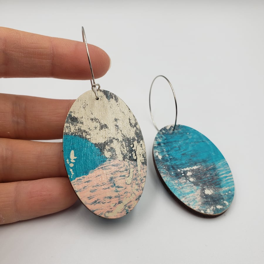Handprinted oval wooden earrings in a watery effect - blue, pink, white and grey
