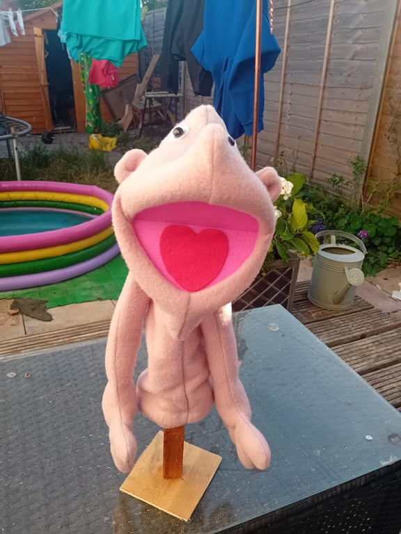 Half body puppet 