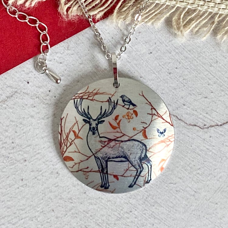 Deer stag necklace, 32mm disc pendant, handmade wildlife jewellery. (662)