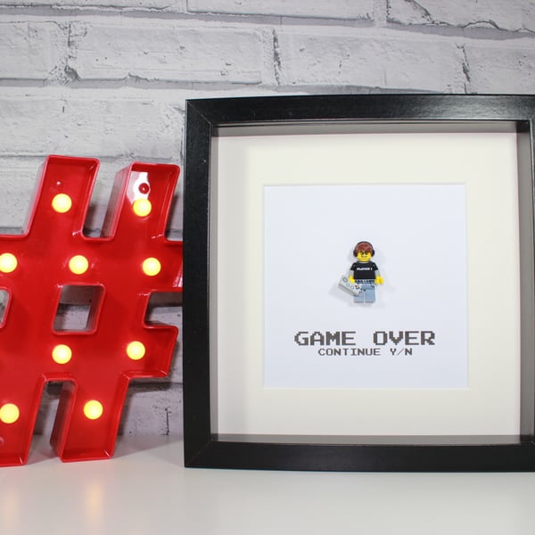 VIDEO GAME RETRO GAMER GUY - FRAMED LEGO MINIFIGURE