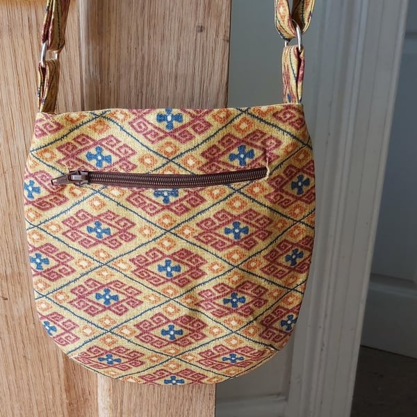Small trail tote in a geometric design,  crossbody or shoulder bag