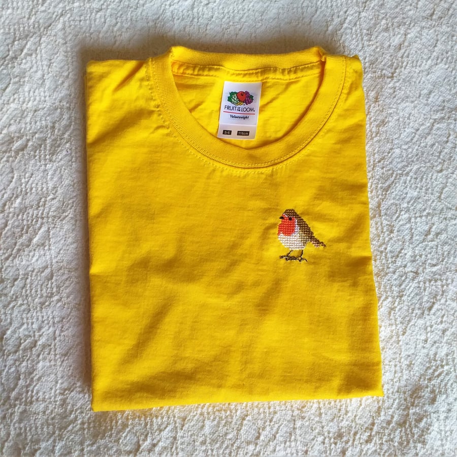 Robin T-shirt age 5-6, hand embroidered