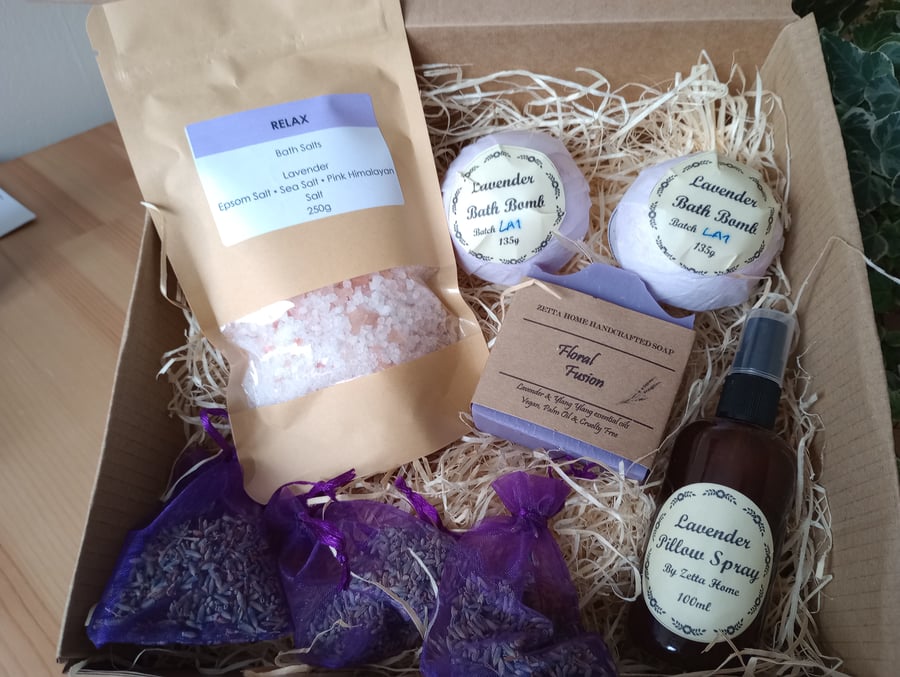 Lavender Gift set, relaxing gift, pamper hamper, self care gift