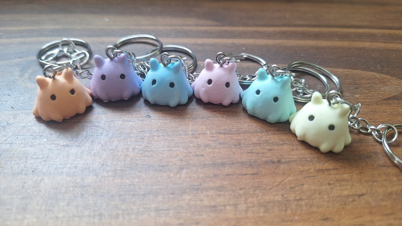 Cute Ghost Cat Clay Keyring