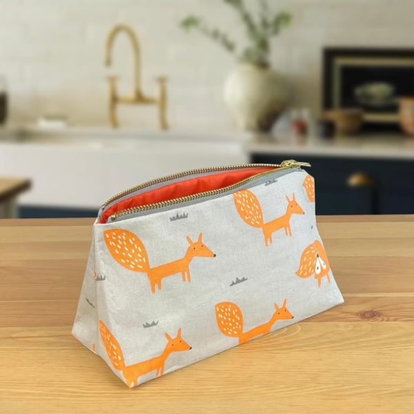 Cute design BAG Pouch for Crafts, Cosmetics, Medicines, Purse, Pencil Case