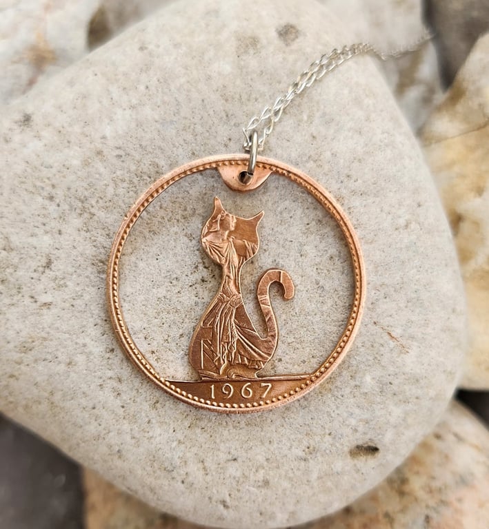 Cat pendant upcycled from 1967 bronze penny coin