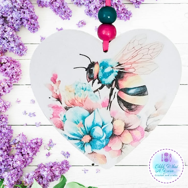 Bee and flower heart hanging decoration. Bee ornament. Bee decoration.