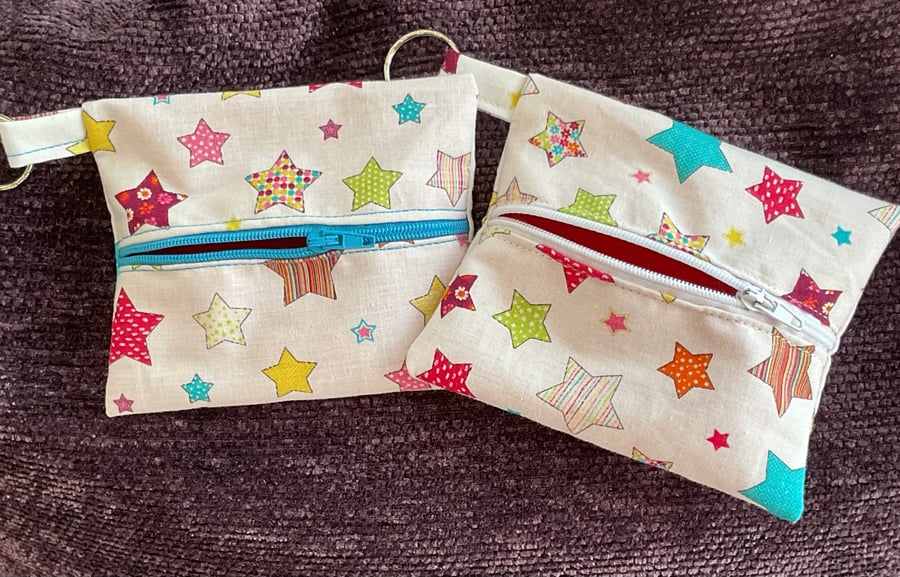 Star themed fabric zipper purse