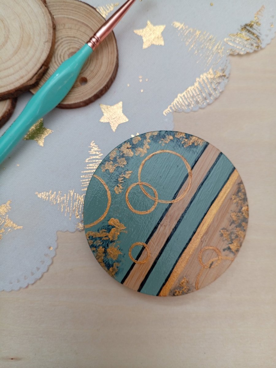 Wooden green and gold patterned pocket mirror rror