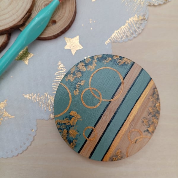Wooden green and gold patterned pocket mirror rror