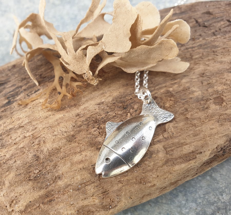 Silver fish pendant