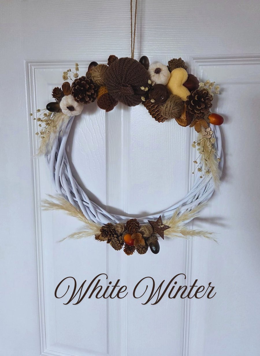 "White Winter" Handmade Wicker Door Wreath (20cm)