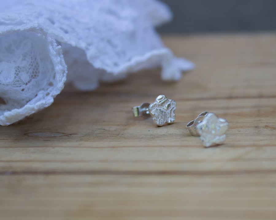 Eco Recycled Silver Flower Stud Earrings, Vintage Lace Pattern,