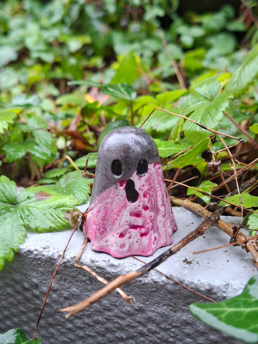 Ghost Ghostie Ornament Decoration POPPY unique different spooky cute haunted 