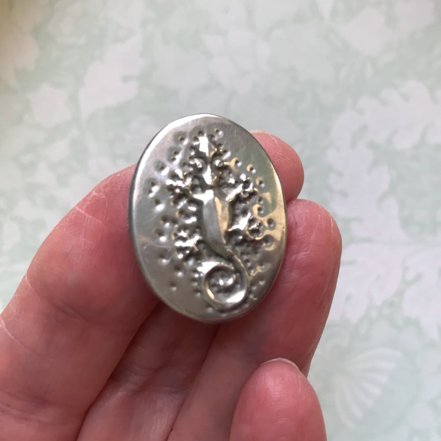 Tiny Gecko Brooch or Badge