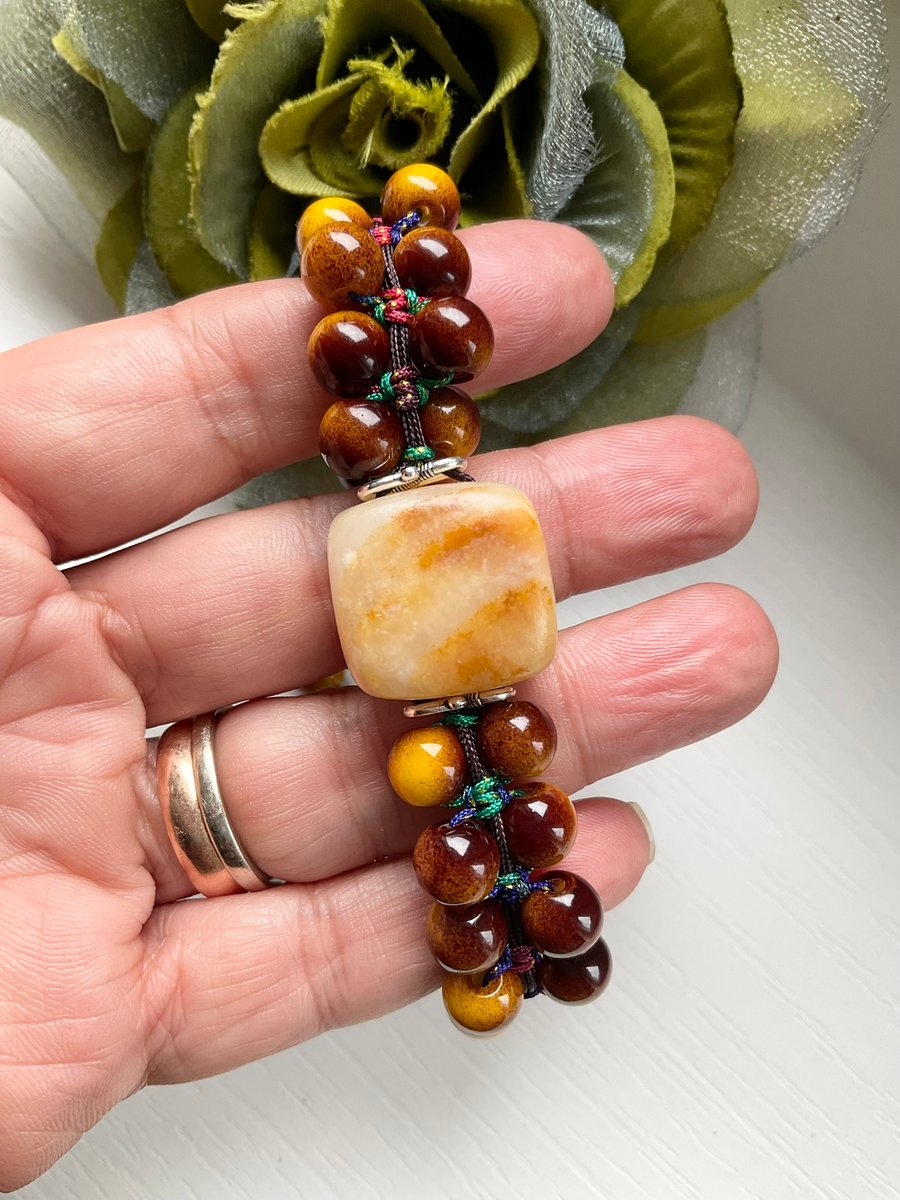 Handmade Women's Bracelet With Natural Afghanistan Jade and costume beads