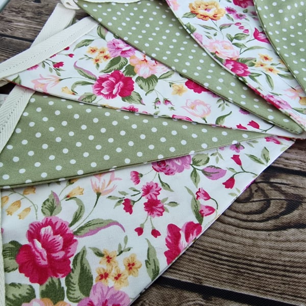 Vintage Style Wild Pink flowers & Sage Spotted Double Sided Handmade Fabric Bunt