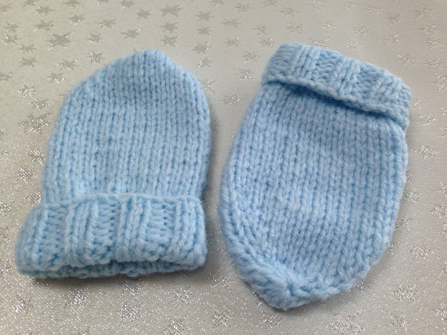 Baby Mittens 0-3 months - NOW 10% REDUCTION