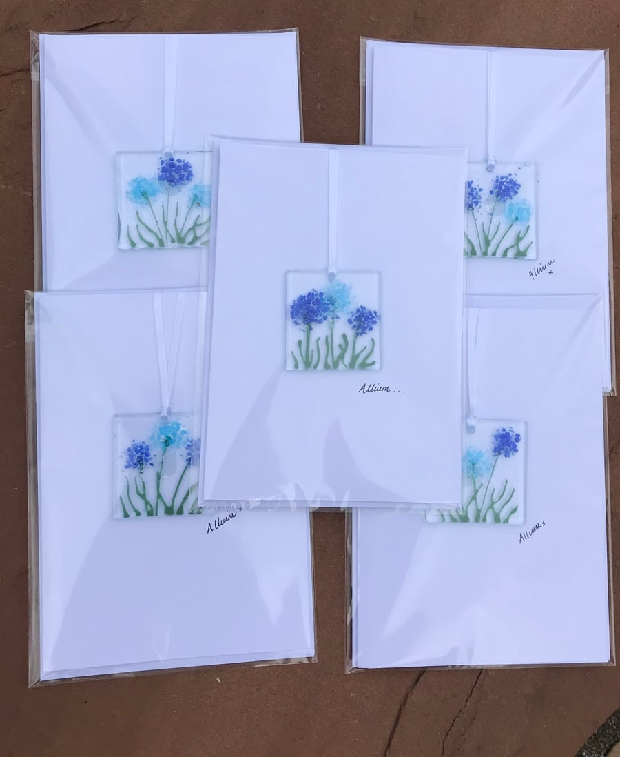 Fused glass keepsake card -allium 