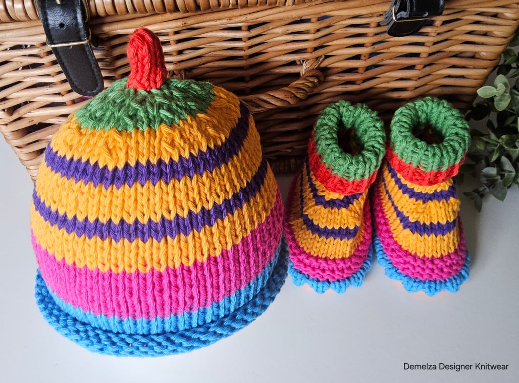 Baby Girl's Pure Cotton Beanie Hat & Booties Set 3-9 months size 