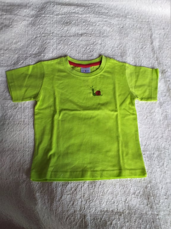Snail, T-shirt, age 2, hand embroidered