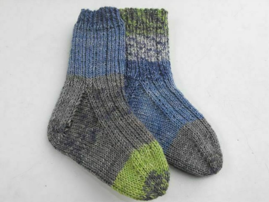 Socks, hand knitted, ages 18-24 months