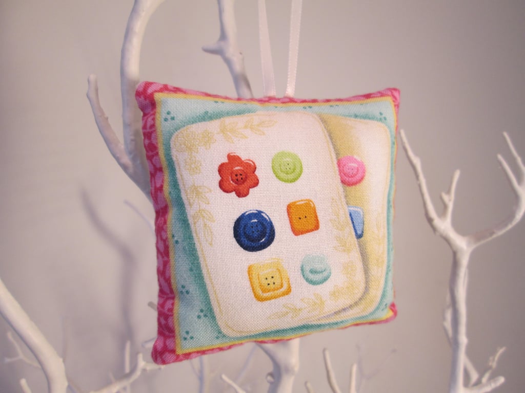 Buttons Lavender Bag