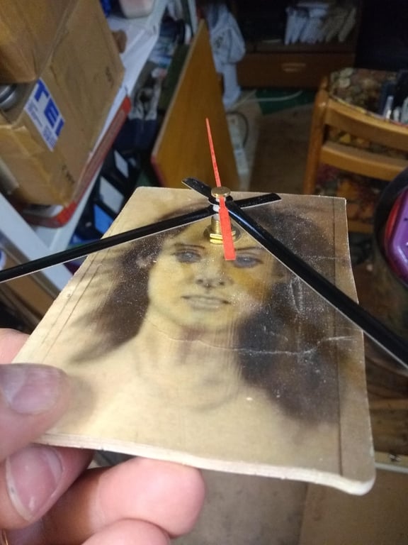 ladies face clock