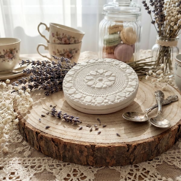 Set of 2 white embossed clay coaster