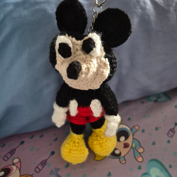 Crochet Character Keychain – Cute Mini Bag Charm
