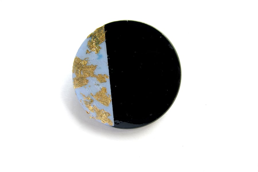 Navy and gold leaf circle brooch