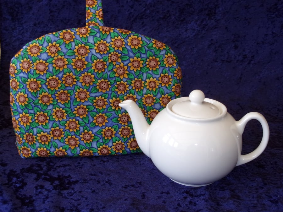 Small Tea Cosy with Small Sunflowers
