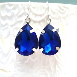 Vintage Glass Teardrop   Earrings