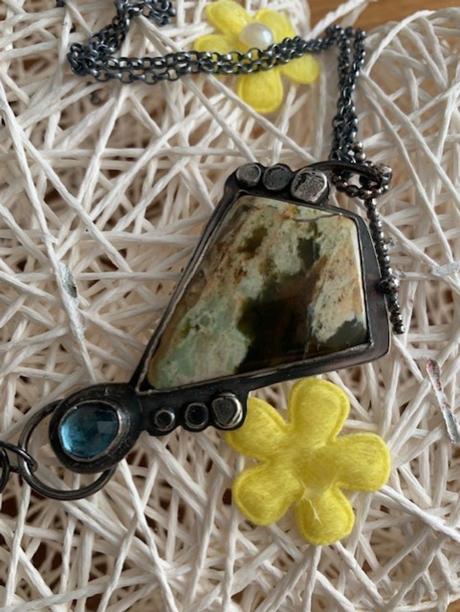 Sterling silver kite Chrome Chalcedony & london Blue Topaz statement necklace 