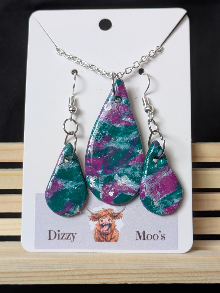 Teardrop necklace and earrings set. Green and purple marble effect.