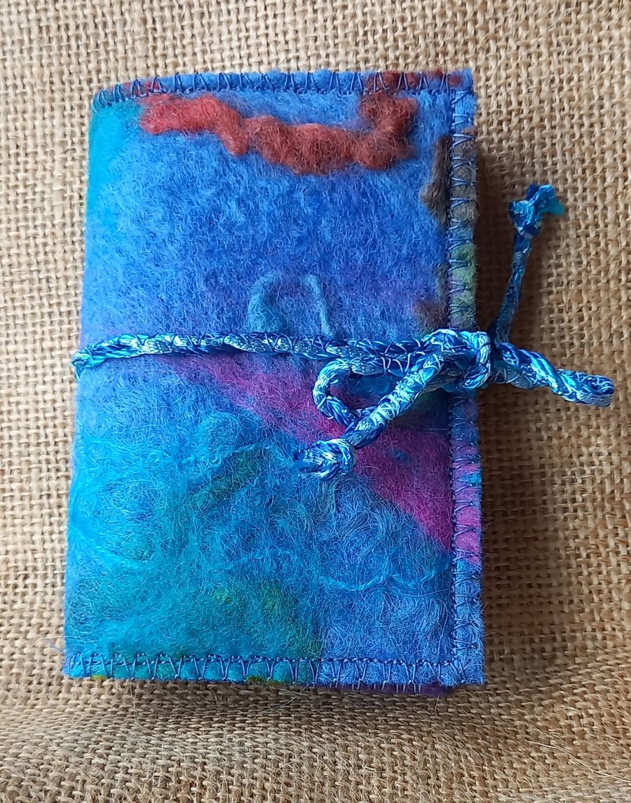 Handmade Felt Needle Case – Handmade Needle Book for Sewing Needles & Pins 