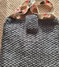 Grey, with pink floral lining shoulder bag - Image 2