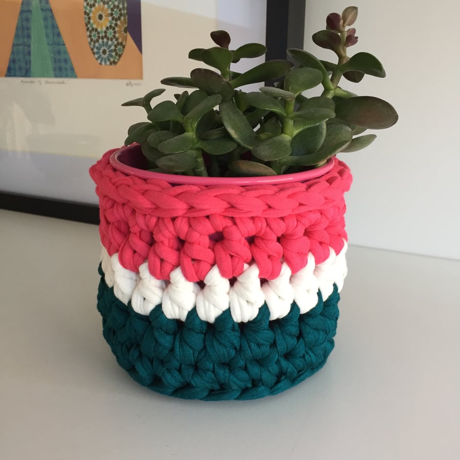 Crochet plant pot cover made with upcycled tshirt  yarn - pink and teal mini
