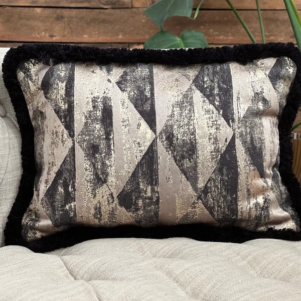 Luxury Geometric Cushion Cover 