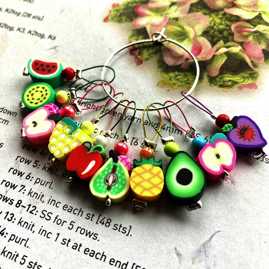 Loop stitch markers cute fruits set of 10