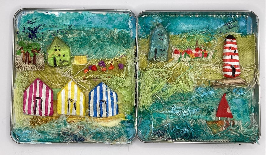 Diorama seaside in tin 