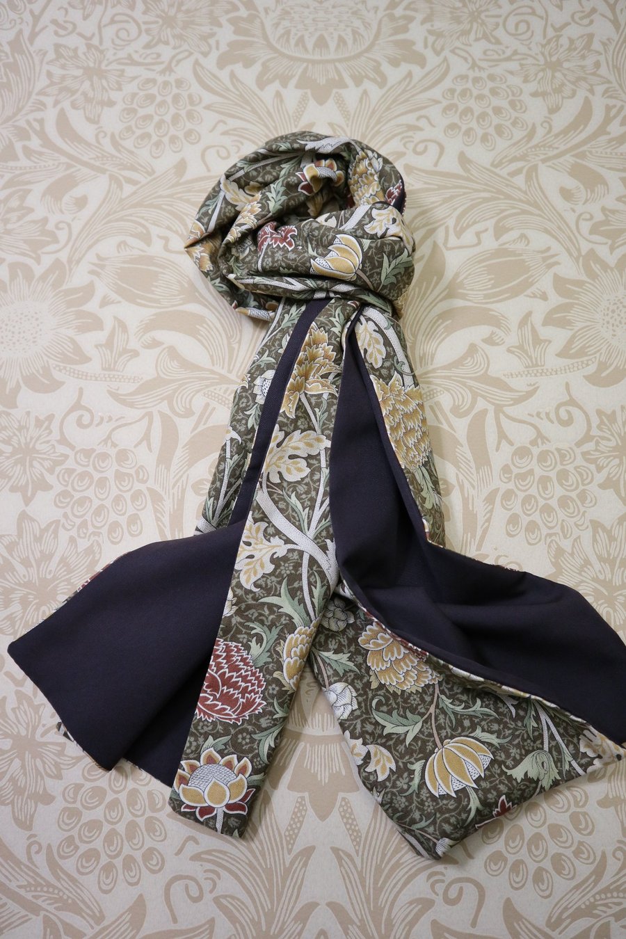 William Morris Scarf Cray Brown