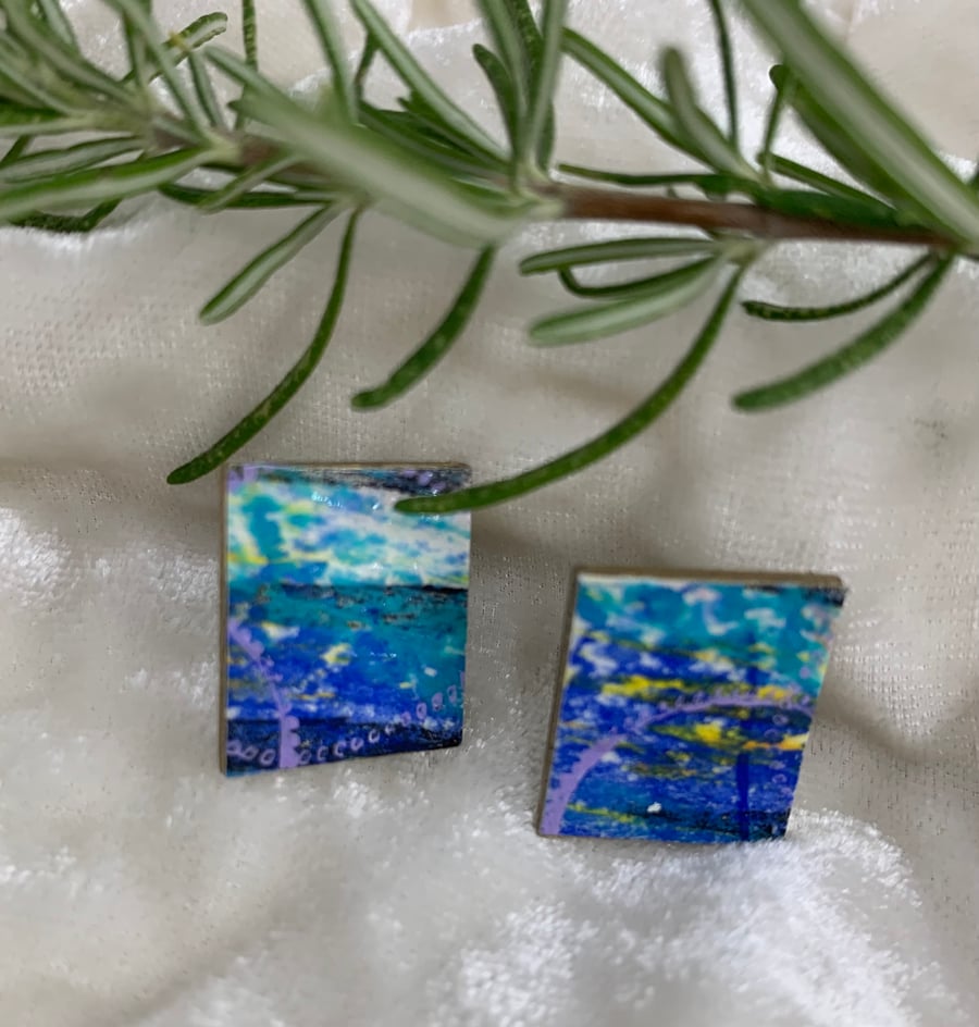 Stainless steel post earrings 